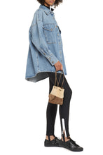 Carica l'immagine nel visualizzatore di Gallery, Camicia oversize in denim
