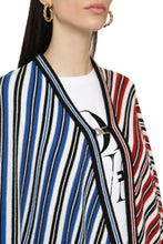 Load image into Gallery viewer, Knitted wool cape
