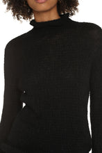 Carica l'immagine nel visualizzatore di Gallery, Maglione dolcevita con rouches
