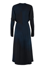 Carica l&#39;immagine nel visualizzatore di Gallery, Abito in crêpe con stampa floreale
