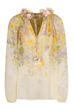 Carica l'immagine nel visualizzatore di Gallery, Blusa stampata Harmony Billow con ruches
