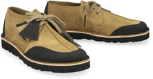 Carica l'immagine nel visualizzatore di Gallery, Clarks x C.P Company - Scarpe stringate Desert Trek in pelle scamosciata
