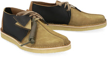 Carica l'immagine nel visualizzatore di Gallery, Clarks x C.P Company - Scarpe stringate Desert Trek in pelle scamosciata
