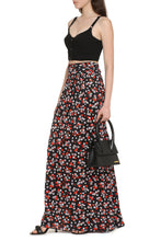 Load image into Gallery viewer, Fabric crop top
