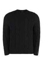 Carica l'immagine nel visualizzatore di Gallery, Maglione girocollo in lana vergine
