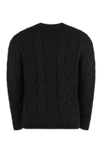 Carica l'immagine nel visualizzatore di Gallery, Maglione girocollo in lana vergine
