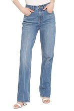 Carica l'immagine nel visualizzatore di Gallery, Jeans straight leg a 5 tasche
