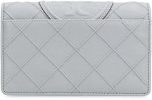 Carica l'immagine nel visualizzatore di Gallery, Wallet on chain Fleming in pelle
