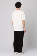 Carica l'immagine nel visualizzatore di Gallery, T-shirt girocollo in cotone
