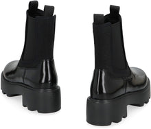 Load image into Gallery viewer, Chelsea boots in leather
