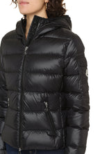 Carica l'immagine nel visualizzatore di Gallery, Piumino full-zip Gles con cappuccio

