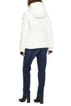 Load image into Gallery viewer, Chessel hooded short down jacket
