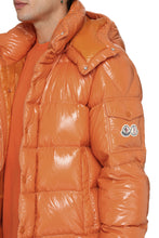 Carica l'immagine nel visualizzatore di Gallery, MONCLER MAYA 70 JACKET - Piumino corto con cappuccio
