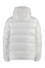 Carica l'immagine nel visualizzatore di Gallery, Piumino Moncler Maya in nylon lucido
