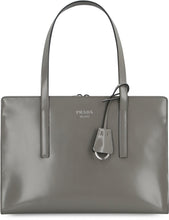 Carica l'immagine nel visualizzatore di Gallery, Borsa Prada Re-Edition 1995 in pelle

