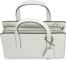 Carica l'immagine nel visualizzatore di Gallery, Borsa mini Prada Re-Edition 1995 in pelle
