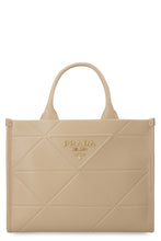 Carica l'immagine nel visualizzatore di Gallery, Borsa a mano Prada Symbole in pelle con logo
