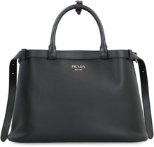Carica l'immagine nel visualizzatore di Gallery, Borsa Prada Buckle in pelle
