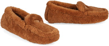 Load image into Gallery viewer, Shearling loafers
