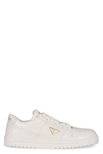 Load image into Gallery viewer, Downtwon Low-top sneakers
