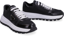 Carica l'immagine nel visualizzatore di Gallery, Sneakers in Re-nylon e pelle
