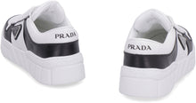 Carica l'immagine nel visualizzatore di Gallery, Sneakers platform in pelle
