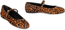 Load image into Gallery viewer, Leather ballet flats with logo
