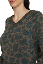 Carica l'immagine nel visualizzatore di Gallery, Pullover con scollo a V
