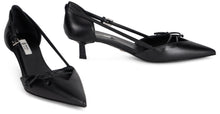 Load image into Gallery viewer, Low-heeled shoe in leather
