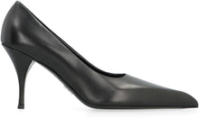 Load image into Gallery viewer, Leather pumps
