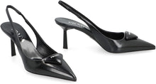 Carica l'immagine nel visualizzatore di Gallery, Décolleté slingback in pelle spazzolata

