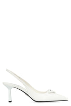 Carica l'immagine nel visualizzatore di Gallery, Décolleté slingback in pelle spazzolata
