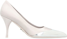 Load image into Gallery viewer, Satin pumps
