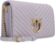Carica l'immagine nel visualizzatore di Gallery, Borsa Love Click Classic in pelle
