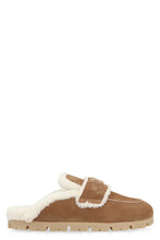 Load image into Gallery viewer, Sheepskin slippers
