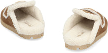Load image into Gallery viewer, Sheepskin slippers
