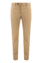 Carica l'immagine nel visualizzatore di Gallery, Pantaloni chino in cotone stretch
