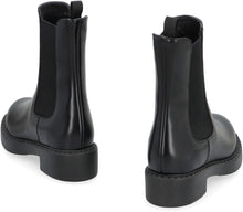 Carica l'immagine nel visualizzatore di Gallery, Chelsea boots in pelle
