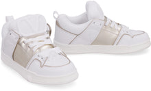 Carica l'immagine nel visualizzatore di Gallery, Valentino Garavani - Sneakers low-top Open Skate in pelle
