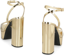 Load image into Gallery viewer, Metallic leather sandals
