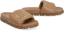 Carica l'immagine nel visualizzatore di Gallery, Slides Prada Soft in pelle
