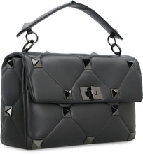 Carica l'immagine nel visualizzatore di Gallery, Valentino Garavani - Borsa a spalla Roman Studs in pelle

