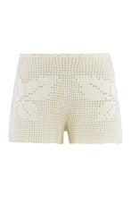 Carica l'immagine nel visualizzatore di Gallery, Shorts in maglia crochet

