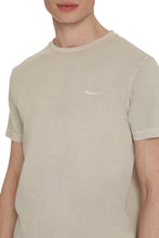 Carica l'immagine nel visualizzatore di Gallery, T-shirt girocollo in cotone
