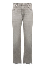 Carica l'immagine nel visualizzatore di Gallery, Cropped jeans
