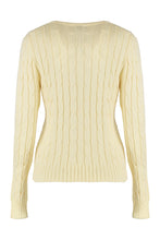 Load image into Gallery viewer, Sweater in cable knit
