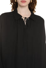 Carica l'immagine nel visualizzatore di Gallery, Blusa Frances in seta

