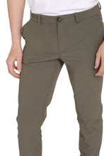 Carica l'immagine nel visualizzatore di Gallery, Pantaloni chino in nylon
