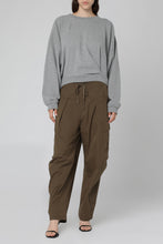 Carica l'immagine nel visualizzatore di Gallery, Pantaloni cargo Rebecca in cotone
