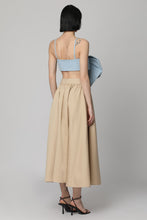 Carica l'immagine nel visualizzatore di Gallery, Crop top in denim
